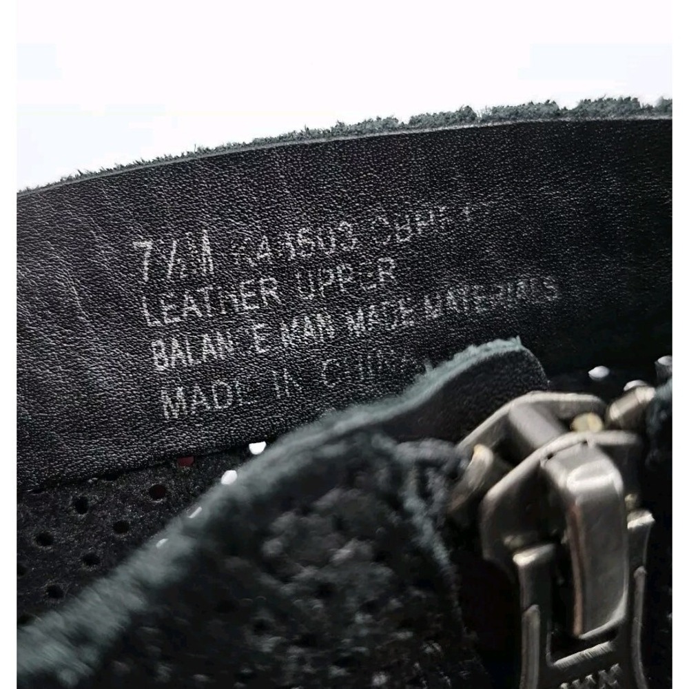 Kork-Ease Boots Womens 7.5 Black Suede Sherrill Perforated Ankle Bootie Heel Zip - Picture 11 of 12